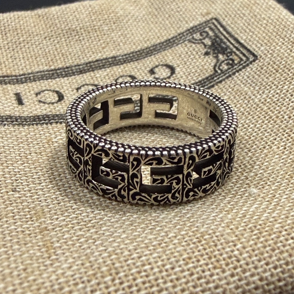 Gucci Square GG Silver Ring - Picture 4 of 9